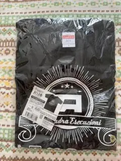 0.1gの誤算　7周年Tシャツ+メンバーチェキ4枚 0.1gの誤算 7周年Tシャツ+メンバーチェキ4枚 - メルカリ