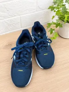 【美品】adidas ネイビー スニーカー　コアファイト　21cm