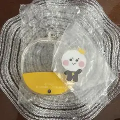 treasure truz シャカシャカアクリルチャーム ヨシ ヨチ