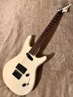 尚*津様 Aria Pro II INTERCEPTOR ヘッドレスギター - メルカリ