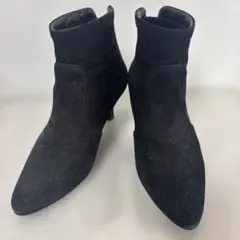 黒スエードショートブーツ 中ヒール