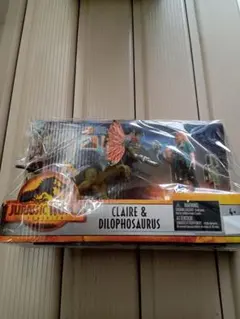 ジュラシック・ワールド クレア＆ディロフォサウルス