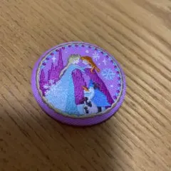 ディズニー　刺繍缶バッジ　アナと雪の女王　第2弾