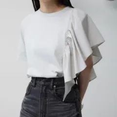ひまわり様美品✨AZULbyMOUSSY サイドラッフルアシンメトリートップス