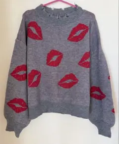 SHEIN リッププリント セーター