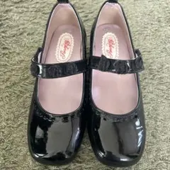 黒エナメルシューズ　23センチ