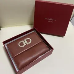 Ferragamo フェラガモ 二つ折り財布 ガンチーニ ブラウン レザーのサムネイル