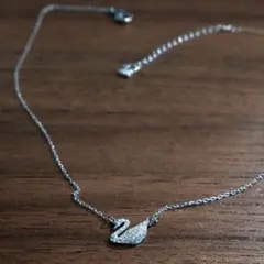 SWAROVSKIスワロフスキー スワンネックレス【最終値下げ】