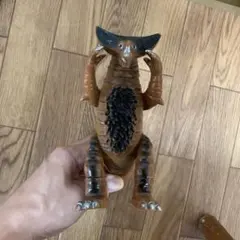 ウルトラマン 怪獣 ゴモラ ソフビ フィギュアのサムネイル