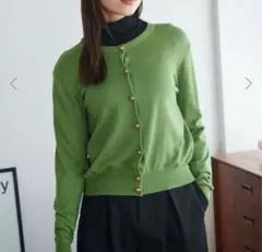 fifth ゴールドボタン　カーディガン　緑　Mサイズ