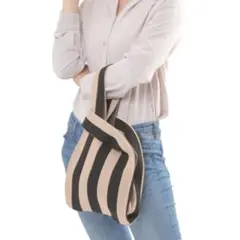ニットバッグ　トートバッグ ブラック×ベージュ　トート　ストライプ　サブバッグ