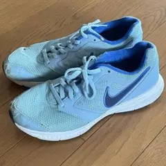 Nike スニーカー　ランニングシューズ　24　メッシュ　水色 ブルー スポーツ