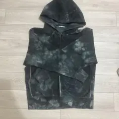 黒ジップパーカー短丈