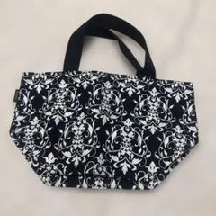 Disney 白黒花柄トートバッグ