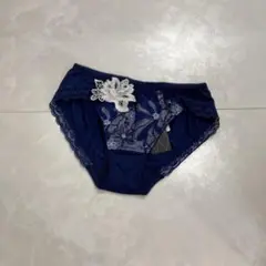 Item thumbnail for item 2be2bb30-c8fe-4932-b957-b5d2f91f1d0f