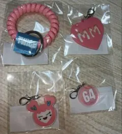 新品TWICE THIS IS FORコイルキーリングチャームセット モモ