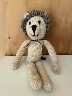 ライオン　手編みのぬいぐるみ　約35㎝
