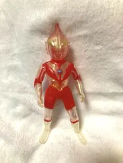 ウルトラマン ソフビ オーロラカラー ブルマァク - メルカリ