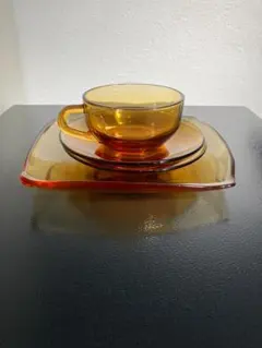 【希少品】ADELEX アンバーガラス ティーカップ・ソーサー・プレートセット