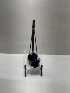 beco+81 ベルベッティ ラメ入りアクリルキーホルダー しりみみうさぎ 