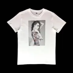 新品 カーラデルヴィーニュ アニマル ライオン タトゥー風ボディアート Tシャツ