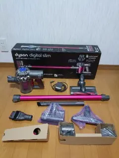 ダイソン 電気掃除機 DC63 【消毒/清掃/動作確認済】 - メルカリ
