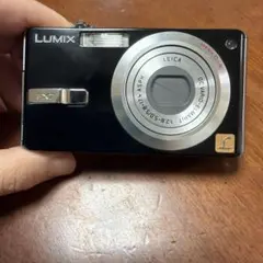 Panasonic LUMIX DMC-FX7デジタルカメラ 本体