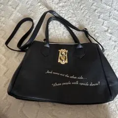 不思議な国のアリスメッセージ刺繍付き黒ショルダーバッグ