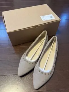 スタッズパンプス　23cm