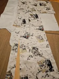 小千谷紬 百柄 横断 正絹 グレー系 証紙付 【躾付き新品・未使用
