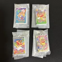 クレヨンしんちゃん　ガチャガチャ　ビデオテープミニチュアチャームコレクション