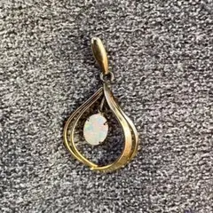 オパール　シルバー　ペンダントトップ