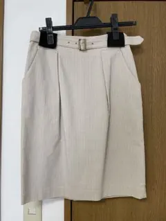 TRU TRUSSARDI ベルト付きタイトスカート　新品未使用タグ付