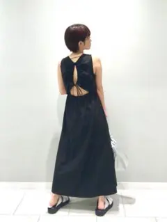 ブラック リネン混マキシドレス バックオープン