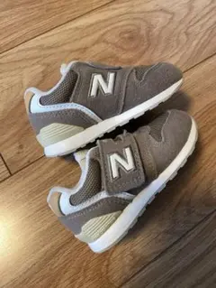 美品　New Balance ベビーシューズ 12.5センチ