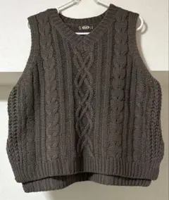 kutir クティール ケーブルニットベスト フリーサイズ 薄手