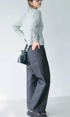 coca（L）未使用に近い デニムライク タックワイドパンツ