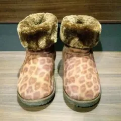 Item thumbnail for item 9ab6f972-3d95-4dd4-8b12-9cb71f67e00b