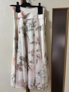 【新品】【値下げ】Apuweiser-riche 花柄スカート