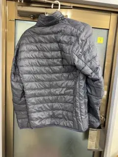 ユニクロ ウルトラライトダウンジャケット M グレー