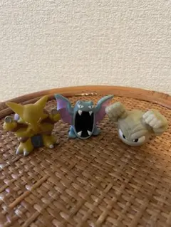 ポケモン 指人形 フーディン ゴルバット イシツブテ