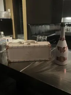 ANGEL ドゥミセック ファー付き グリーン ボトル空き瓶&ケース 鍵付き