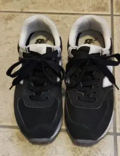 New Balance 574 ブラック/ホワイト スニーカー 厚底 23.5
