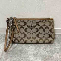 美品 COACH シグネチャー アクセサリーポーチ カーキベージュ ミニポーチ