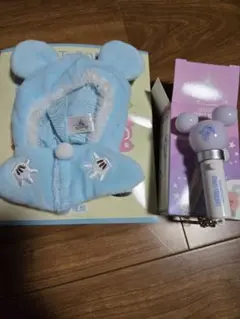 ディズニーストア　シークレットポンチョ　ペンライトキーチェーン