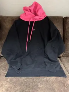 Rady ブラック ピンク フード付きパーカー　美品