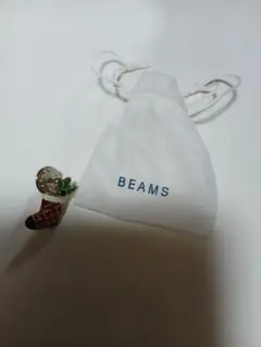 BEAMSのバッジ