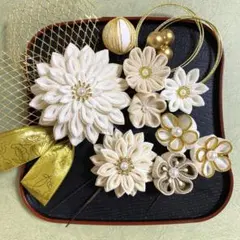 つまみ細工髪飾り　白・アイボリー　着物　振袖　袴　成人式　卒業式　結婚式　前撮り