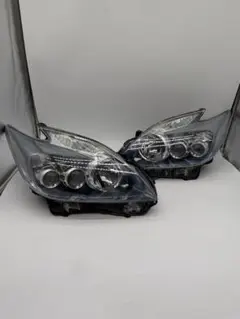 あっきー さん専用 zvw30 プリウス30 ヘッドライト - メルカリ