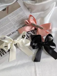 サテンリボンヘアクリップ 3色セット ブラック ピンク アイボリー 大人可愛い